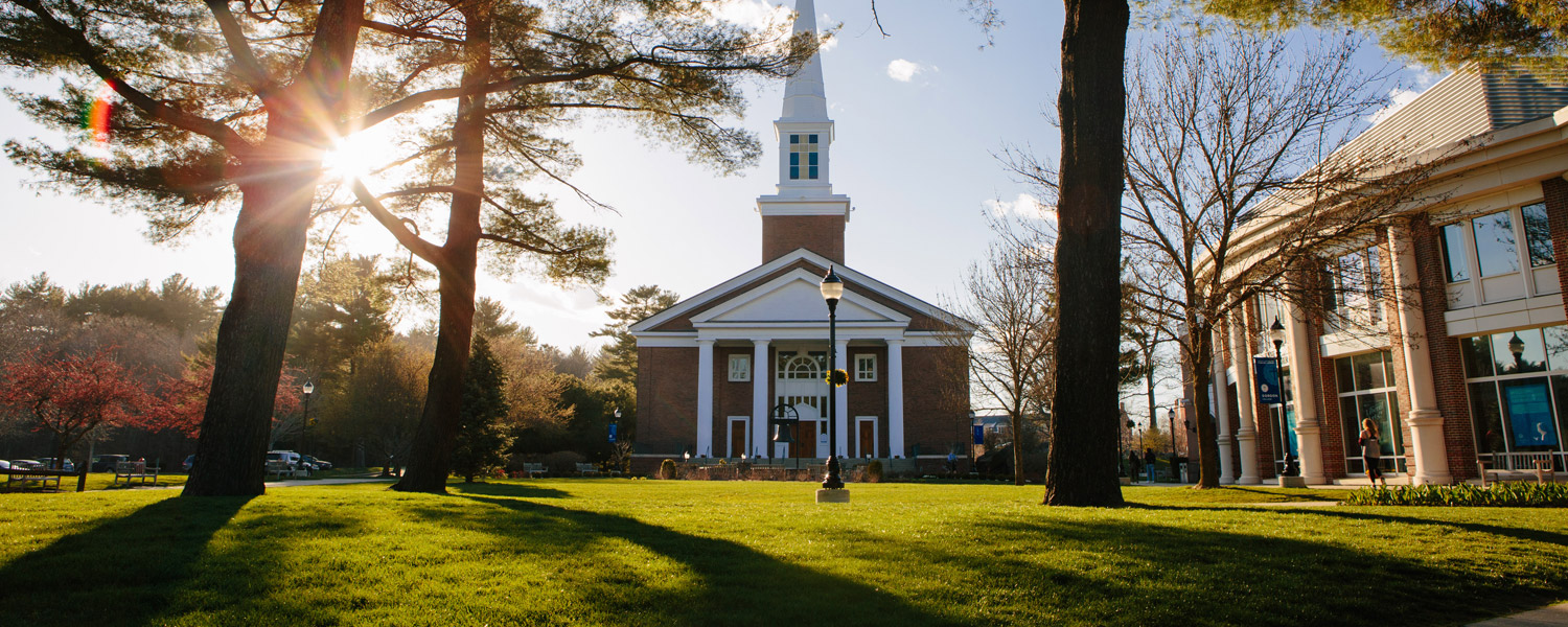 gordon college chapel building at sunset