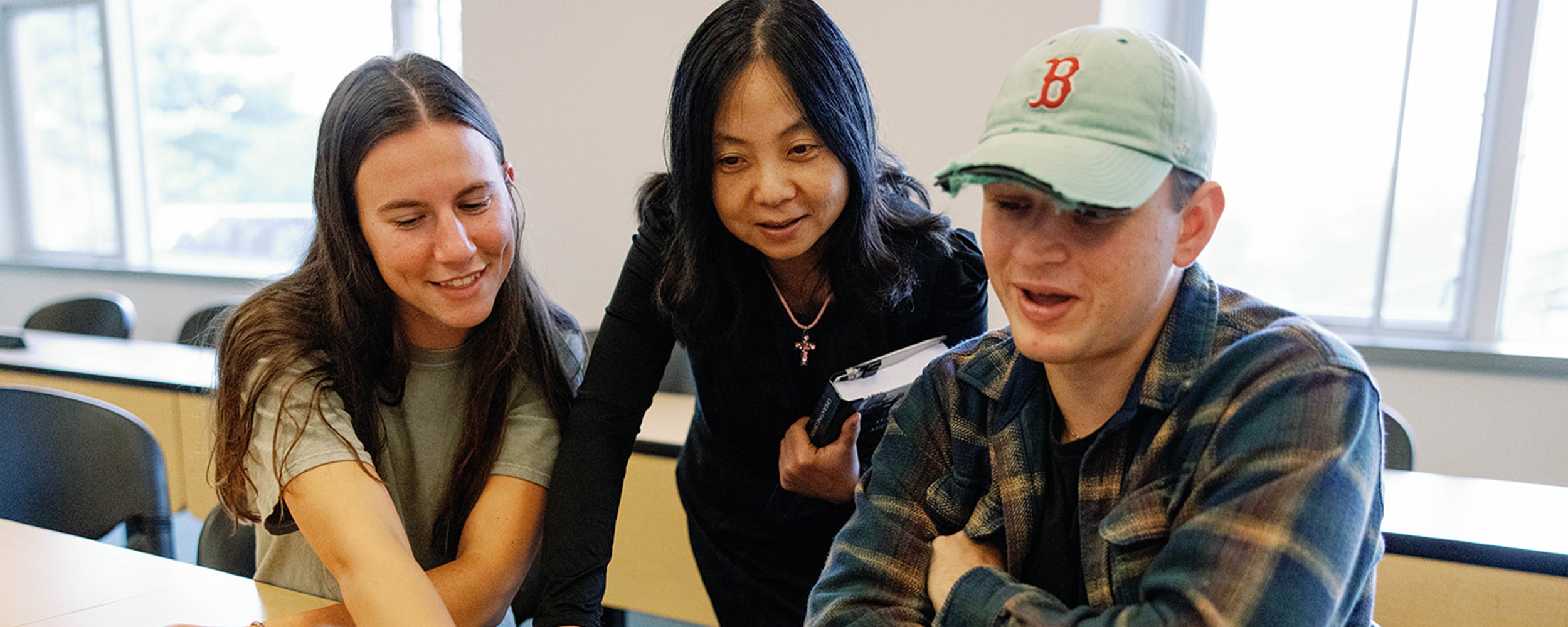 computer science majors with a teacher at Gordon College near Boston