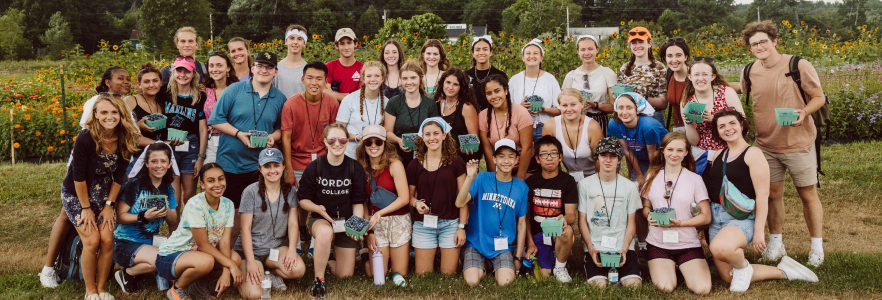 group photo of students at a farm